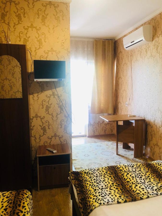 Гостевой Дом «Лиза» Gagra Exterior photo