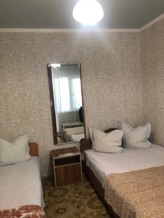 Гостевой Дом «Лиза» Gagra Exterior photo